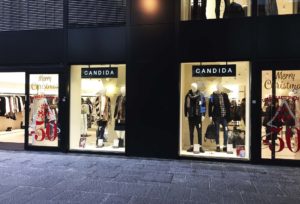 Insegne luminose con box in lamiera verniciata traforato ed illuminazione interna a led