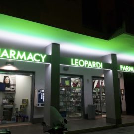 Insegne per farmacie luminose a led